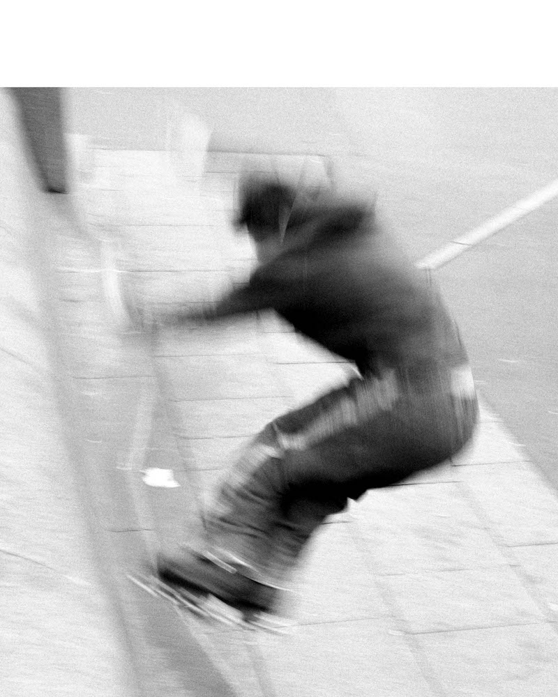 Photographic and Artistic Work by Leon Eichelbaum (Archive) – b1200