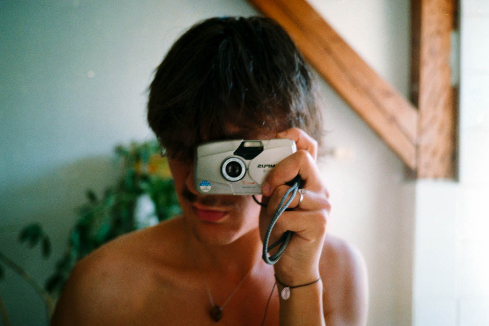 Photographic and Artistic Work by Leon Eichelbaum (Archive) – b1533