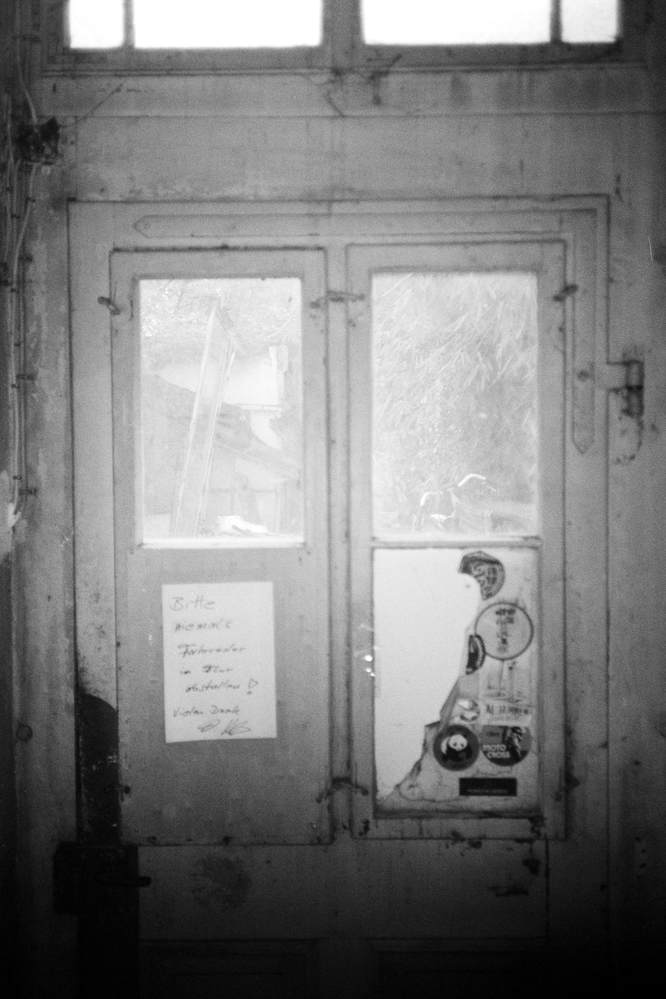 Photographic and Artistic Work by Leon Eichelbaum (Archive) – b2375