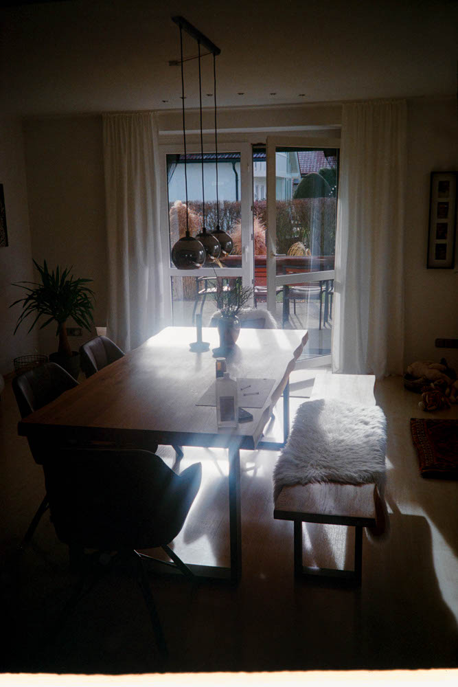 Photographic and Artistic Work by Leon Eichelbaum (Archive) – b438