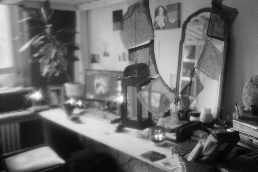 Photographic and Artistic Work by Leon Eichelbaum (Archive) – b976